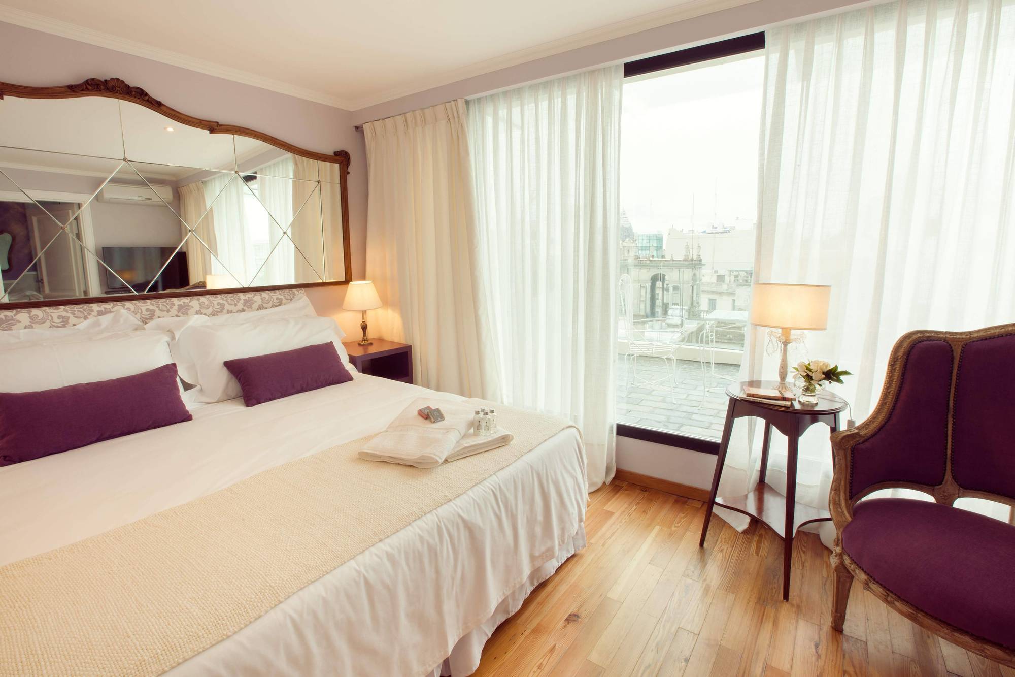Alma Historica Boutique Hotel モンテビデオ エクステリア 写真