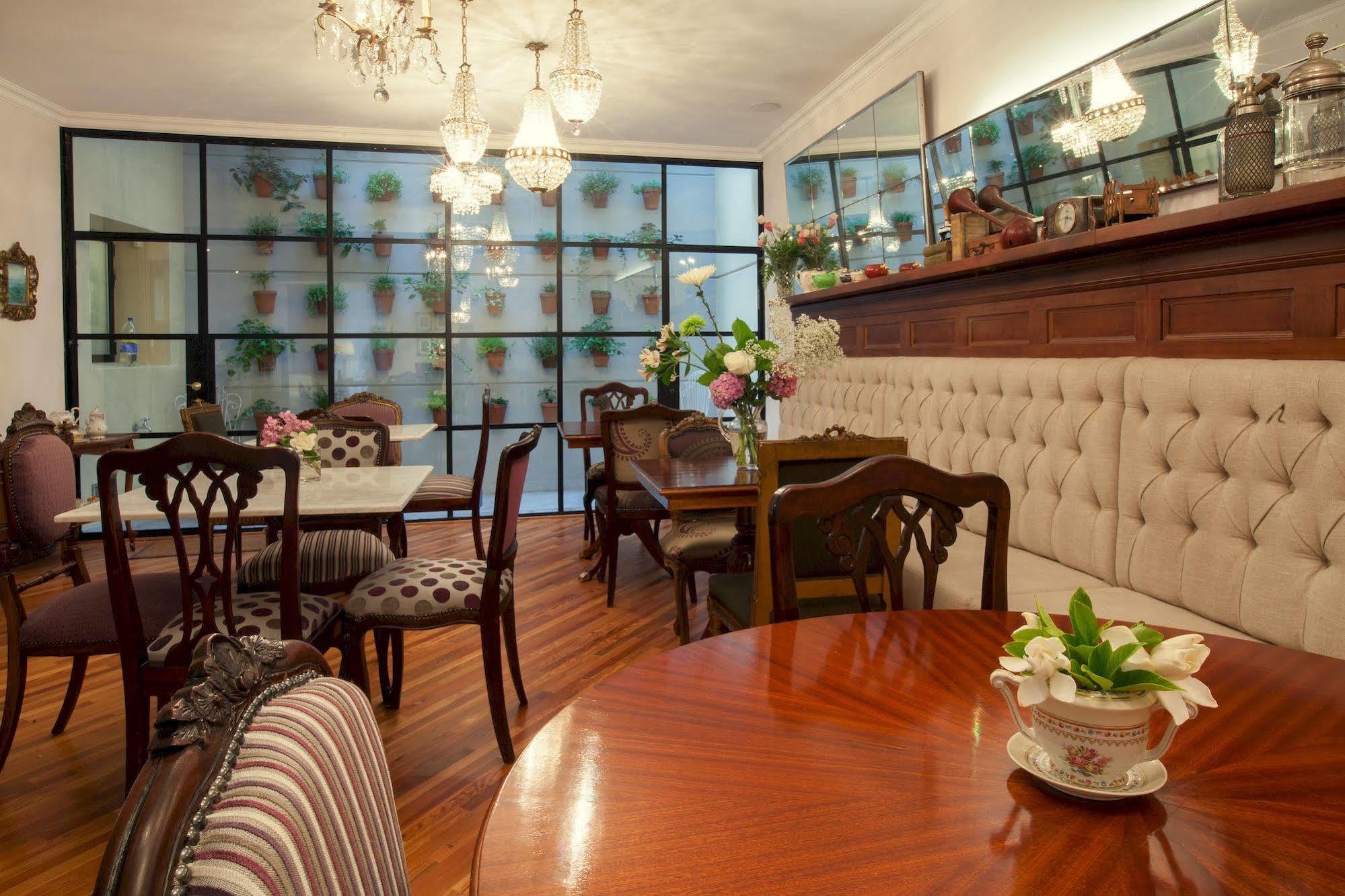 Alma Historica Boutique Hotel モンテビデオ エクステリア 写真